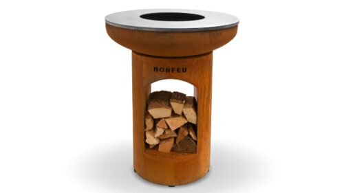bonfeu-bonbiza-vrijstaand-roestkleurig-met-hout-in-houtopslag