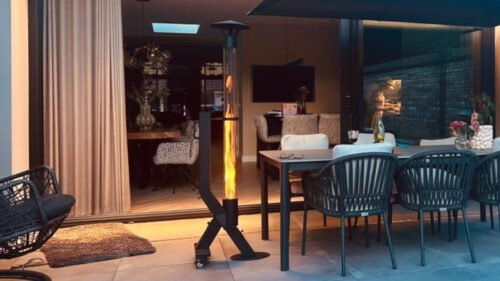 Pelletkachel voor buiten op een terras met sfeer